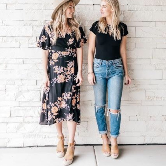 tory burch sandals sizing